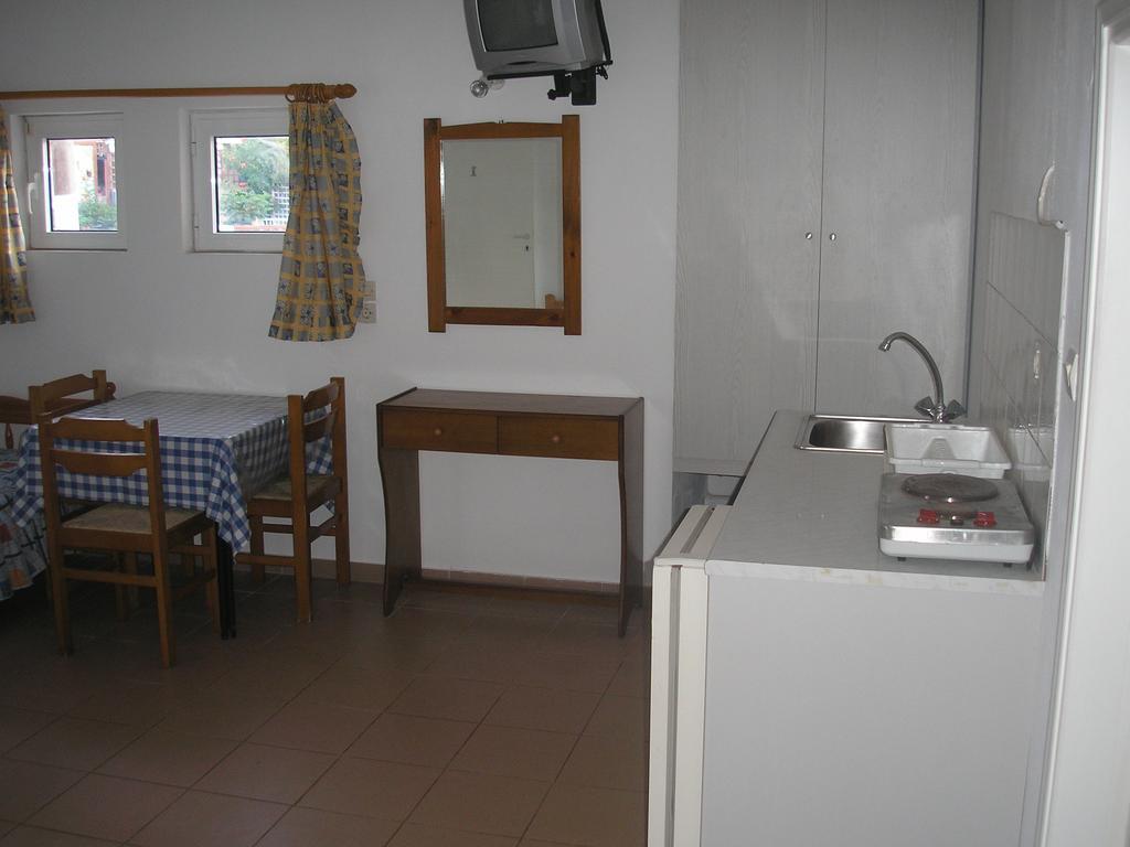Dimitra Apartments Goúves Rom bilde